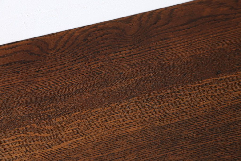 アンティーク家具　アンティーク　天板ナラ材の薄型テーブル(1)