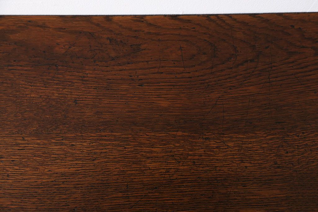 アンティーク家具　アンティーク　天板ナラ材の薄型テーブル(1)