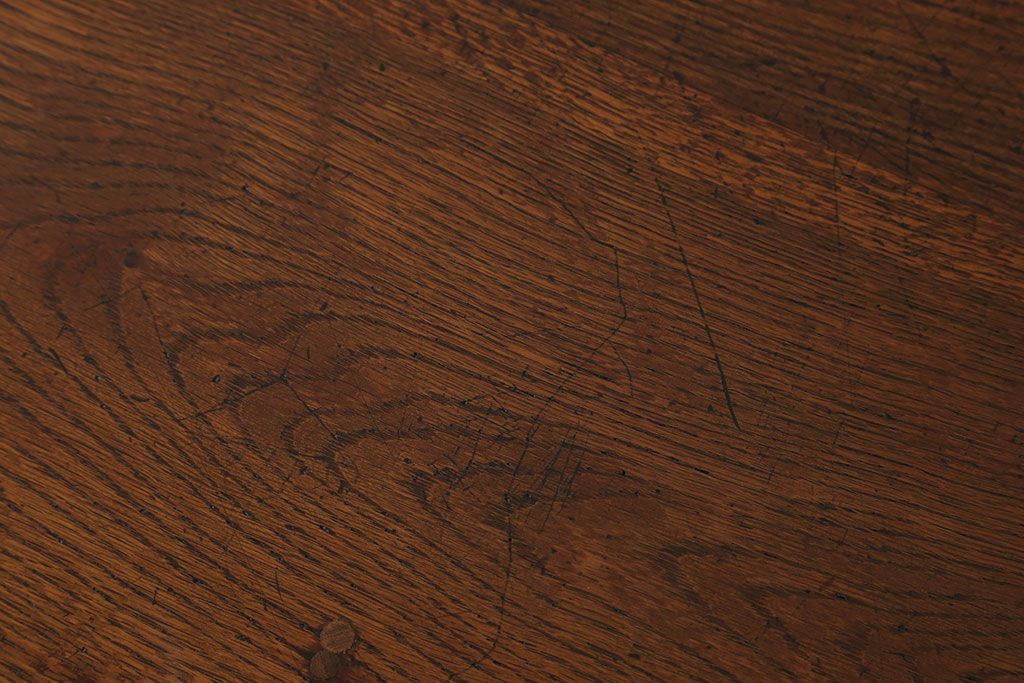 アンティーク家具　アンティーク　天板ナラ材の薄型テーブル(2)