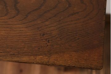 アンティーク家具　アンティーク　天板ナラ材の薄型テーブル(2)