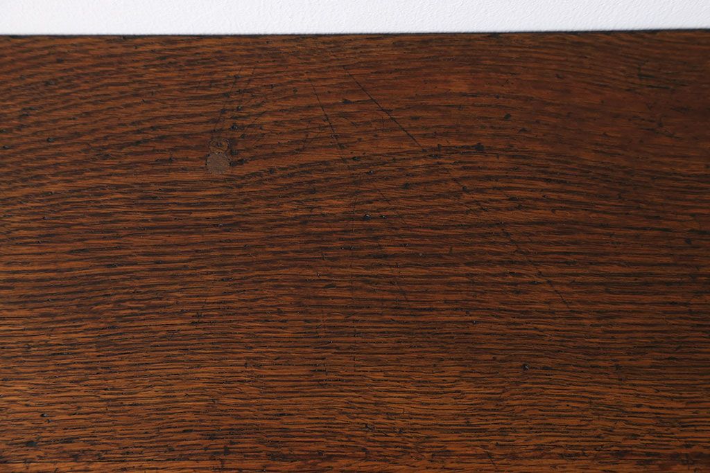 アンティーク家具　アンティーク　天板ナラ材の薄型テーブル(3)