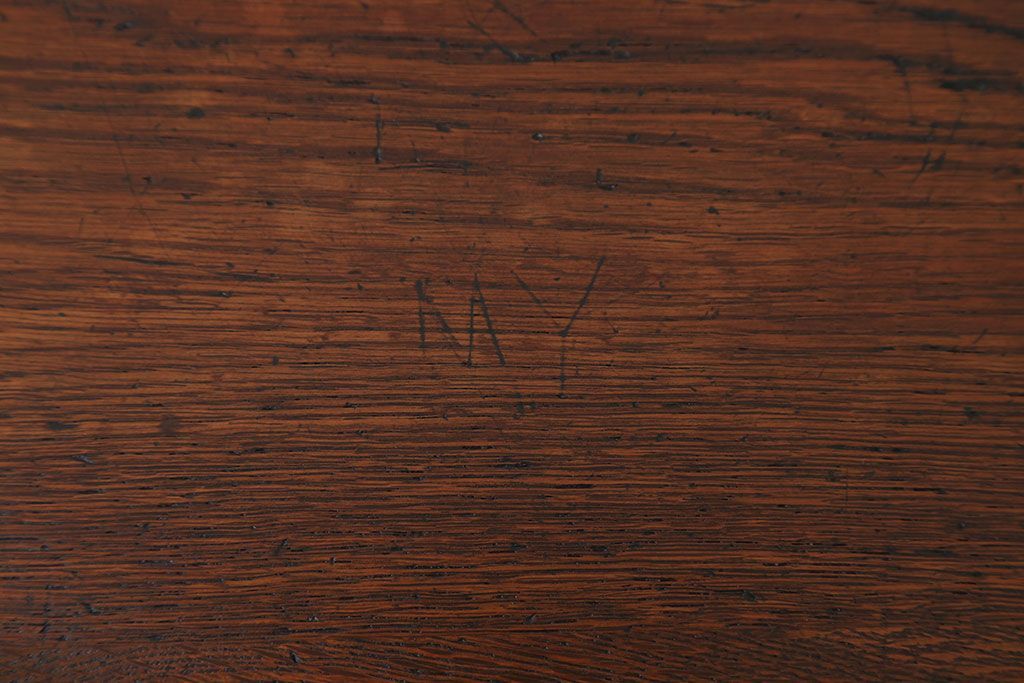 アンティーク家具　アンティーク　天板ナラ材の薄型テーブル(5)