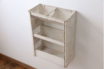 アンティーク家具　イギリスアンティーク　ブリキ(ティン)製　ベジタブルラック(ウォールラック)