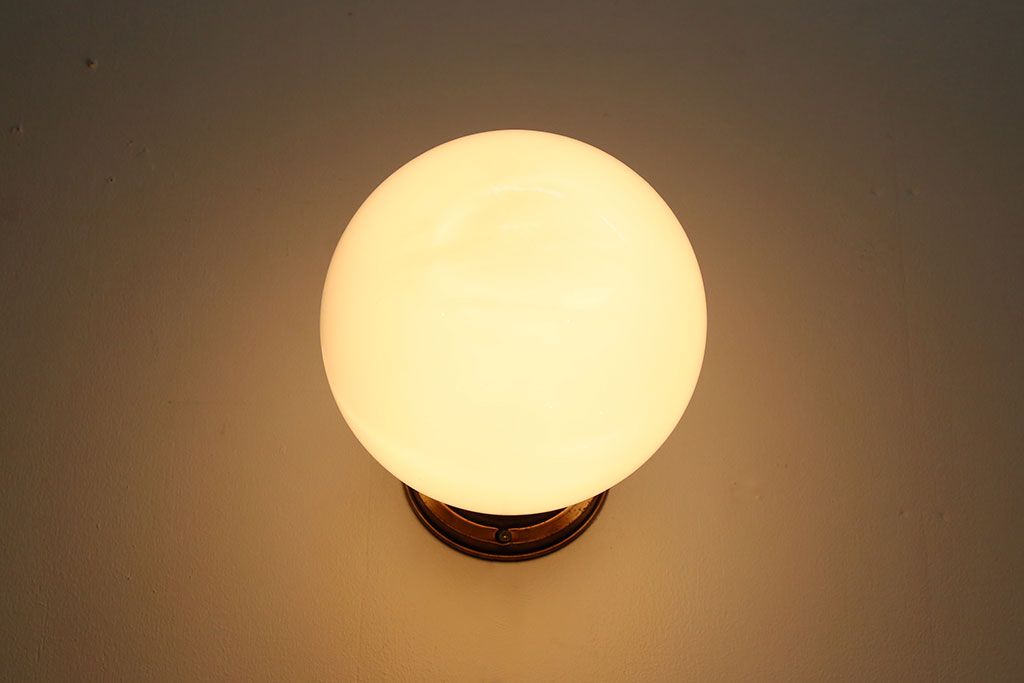 アンティーク　シンプルでオシャレな壁掛け照明