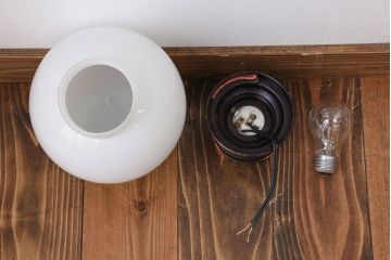 アンティーク　シンプルでオシャレな壁掛け照明