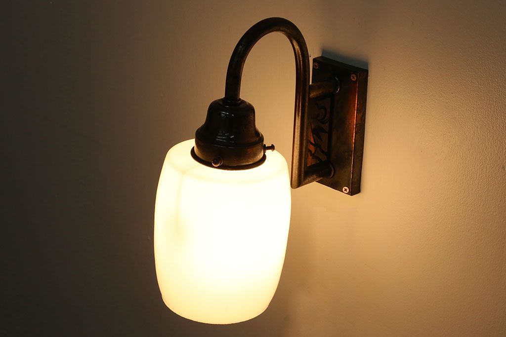 アンティーク　おしゃれで和モダンな壁掛け照明