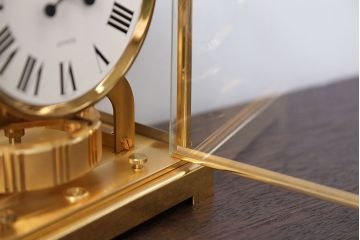 アンティーク雑貨　ジャガールクルト・ATMOS(アトモス)置時計(中古品)