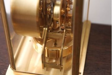 アンティーク雑貨　ジャガールクルト・ATMOS(アトモス)置時計(中古品)