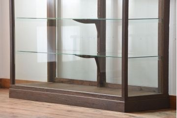 アンティーク家具　アンティーク　ナチュラルな古い木製ガラスケース