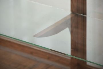 アンティーク家具　アンティーク　ナチュラルな古い木製ガラスケース