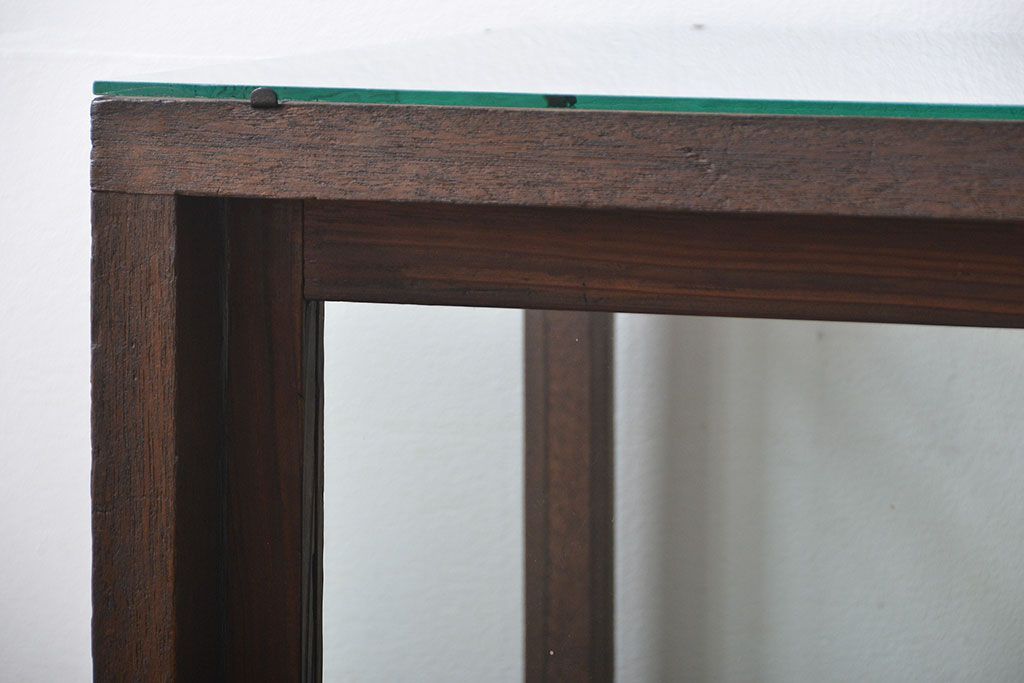 アンティーク家具　アンティーク　ナチュラルな古い木製ガラスケース