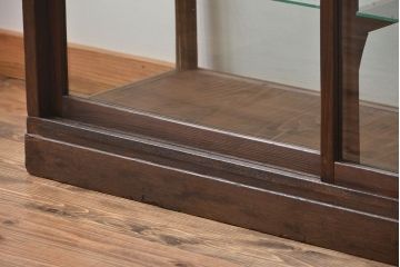アンティーク家具　アンティーク　ナチュラルな古い木製ガラスケース