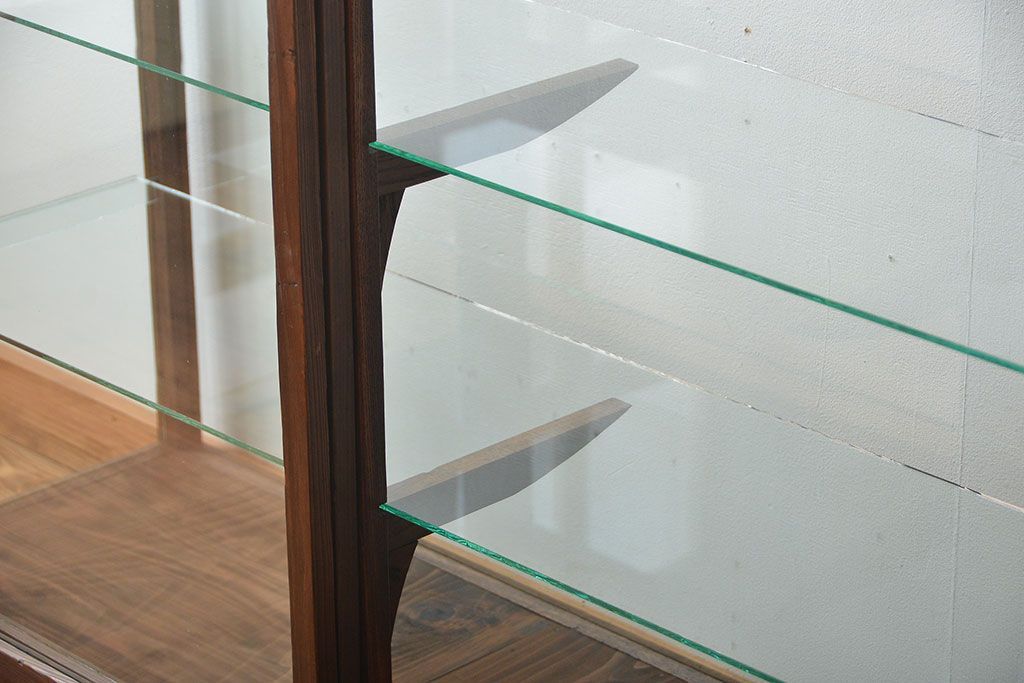 アンティーク家具　アンティーク　ナチュラルな古い木製ガラスケース