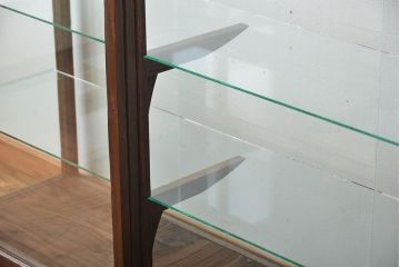 アンティーク家具　アンティーク　ナチュラルな古い木製ガラスケース