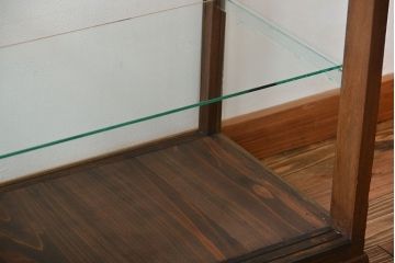 アンティーク家具　アンティーク　ナチュラルな古い木製ガラスケース