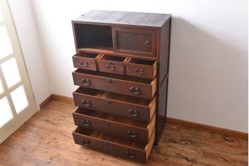 アンティーク家具　アンティーク　前面欅材の和風なチェスト