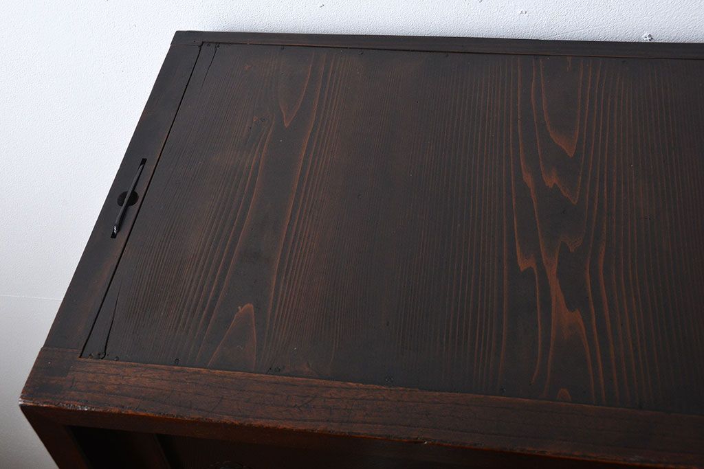 アンティーク家具　アンティーク　前面欅材の和風なチェスト