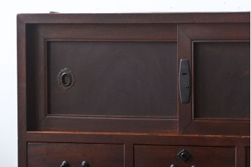 アンティーク家具　アンティーク　前面欅材の和風なチェスト