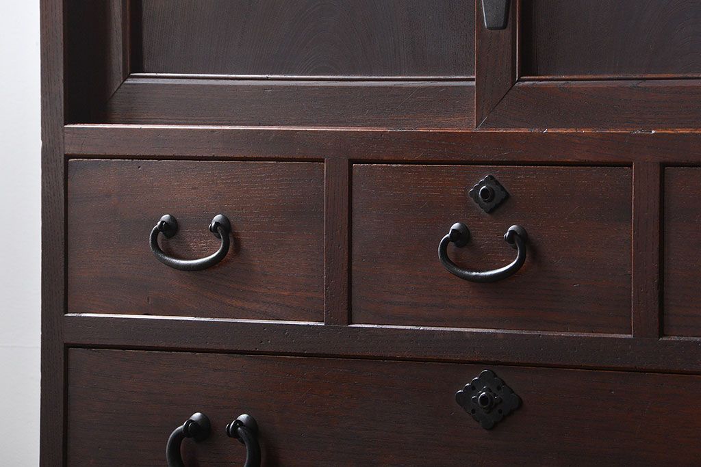 アンティーク家具　アンティーク　前面欅材の和風なチェスト