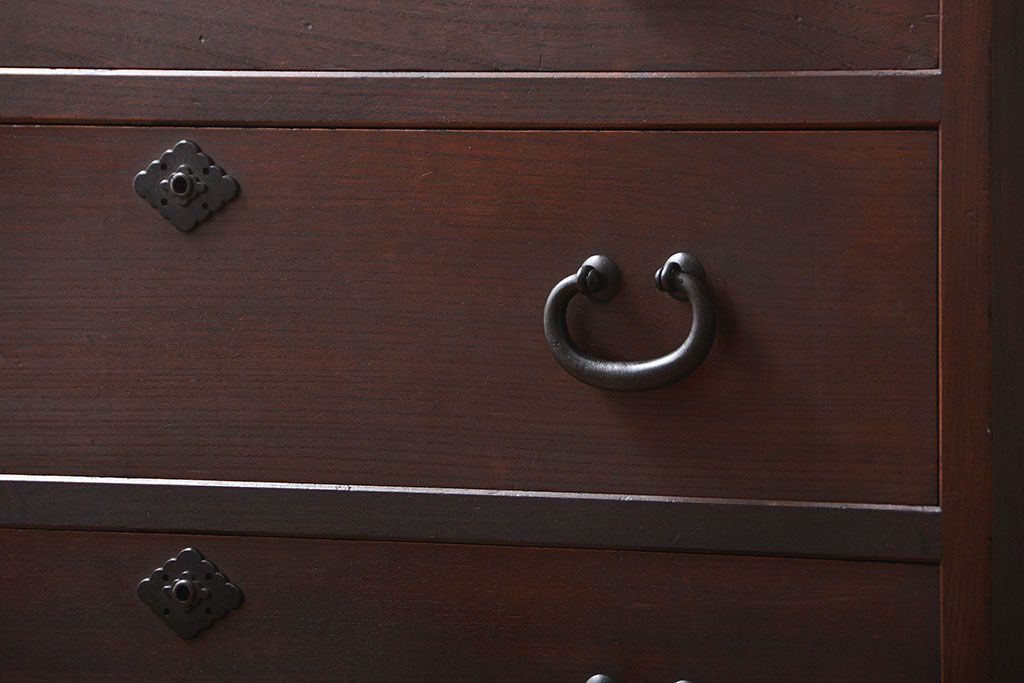 アンティーク家具　アンティーク　前面欅材の和風なチェスト