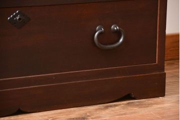 アンティーク家具　アンティーク　前面欅材の和風なチェスト