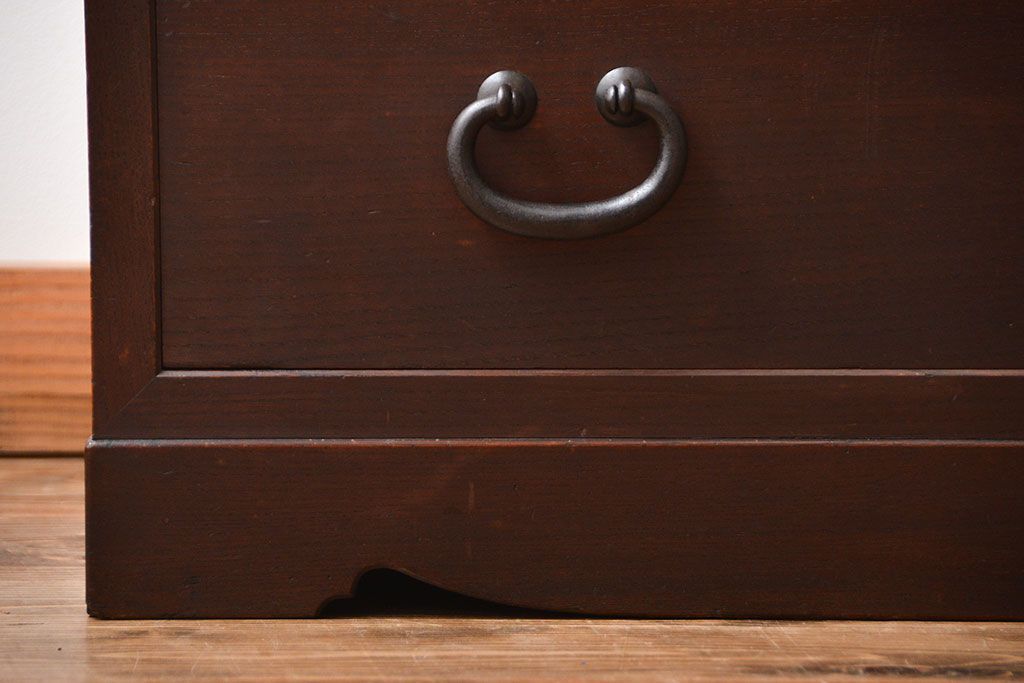 アンティーク家具　アンティーク　前面欅材の和風なチェスト