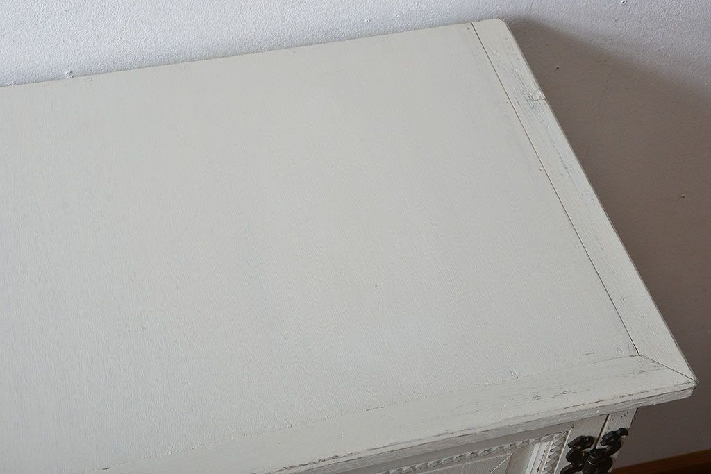 アンティーク家具　アンティーク　おしゃれなペイントキャビネット