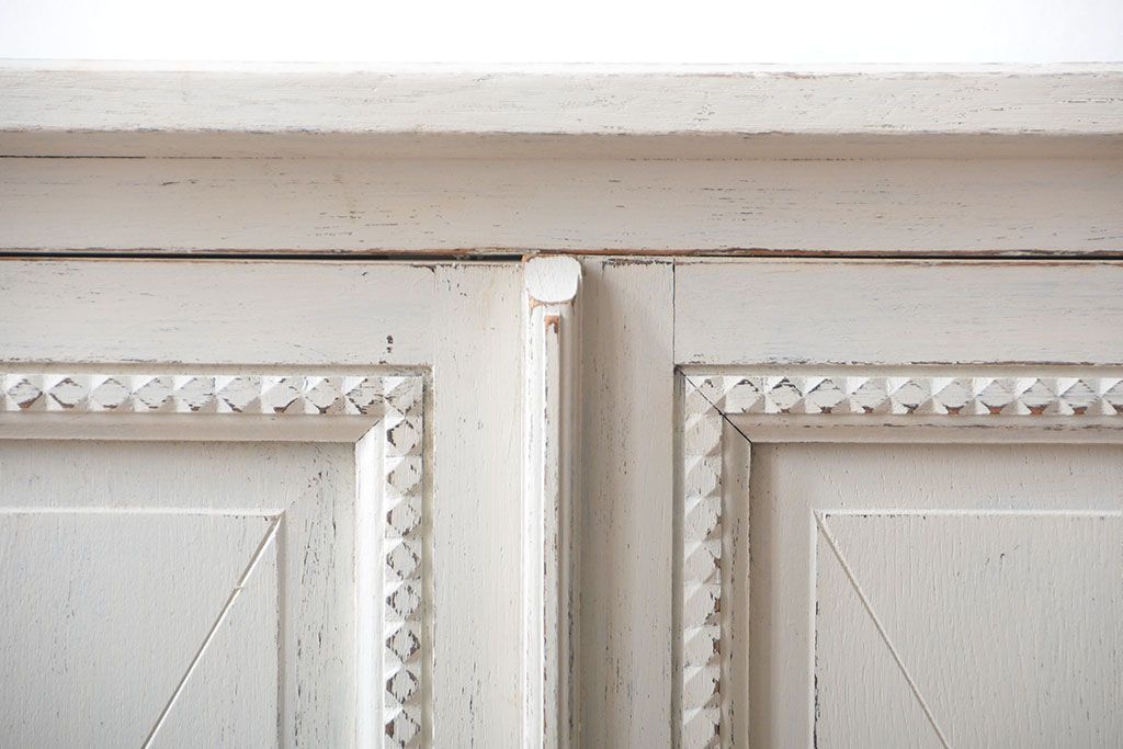 アンティーク家具　アンティーク　おしゃれなペイントキャビネット