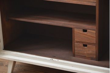 アンティーク家具　アンティーク　おしゃれなペイントキャビネット