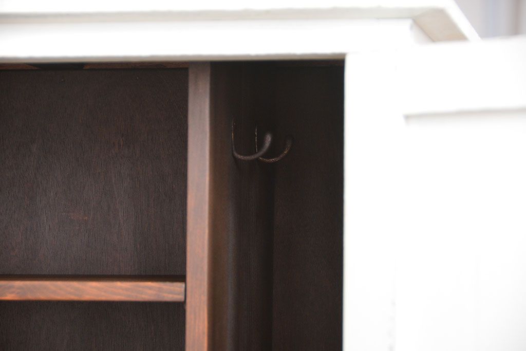 アンティーク家具　アンティーク　おしゃれなペイントキャビネット