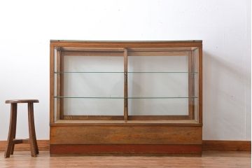レトロ家具　アンティーク　引き出し付きレトロな木製ガラスケース