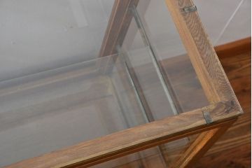 レトロ家具　アンティーク　引き出し付きレトロな木製ガラスケース