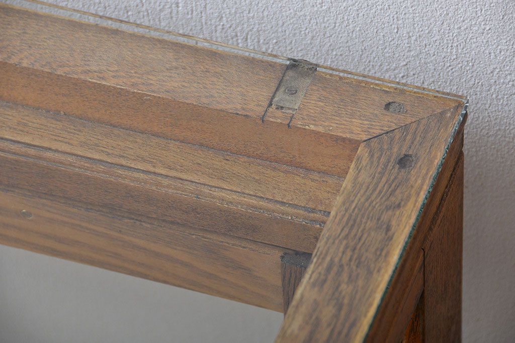 レトロ家具　アンティーク　引き出し付きレトロな木製ガラスケース