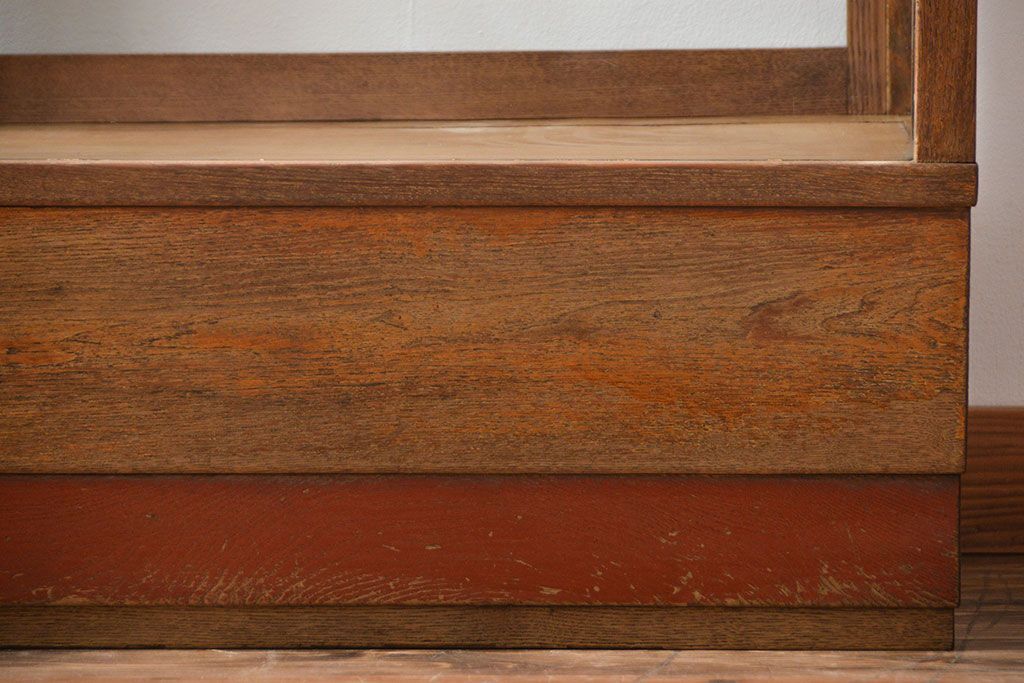 レトロ家具　アンティーク　引き出し付きレトロな木製ガラスケース