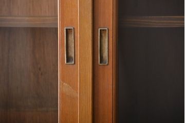レトロ家具　昭和レトロ　大きな4枚引き戸の古い木製収納棚