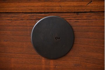 アンティーク家具　古民具・骨董　前面桐材のシンプルな衣装箪笥(桐箪笥、桐たんす)