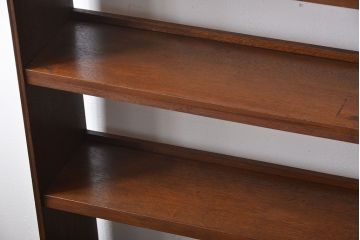 アンティーク家具　アンティーク　シンプルでナチュラルな本棚