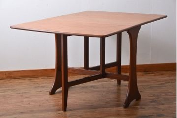 ヴィンテージ家具　北欧ビンテージ　G-PLAN　バタフライテーブル