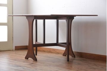 ヴィンテージ家具　北欧ビンテージ　G-PLAN　バタフライテーブル