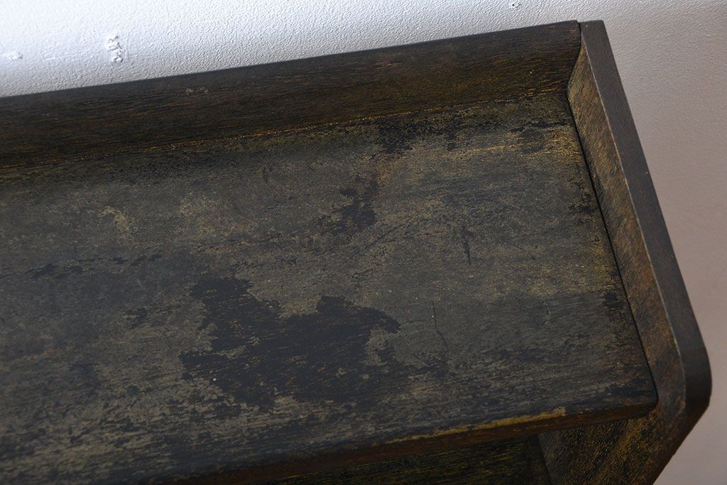 アンティーク家具　アンティーク　古い木製のシンプルな本棚