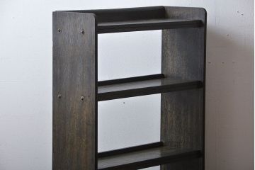 アンティーク家具　アンティーク　古い木製のシンプルな本棚