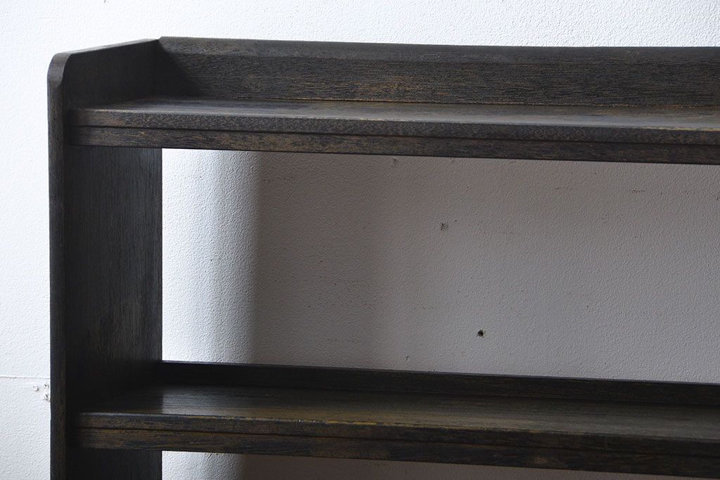 アンティーク家具　アンティーク　古い木製のシンプルな本棚