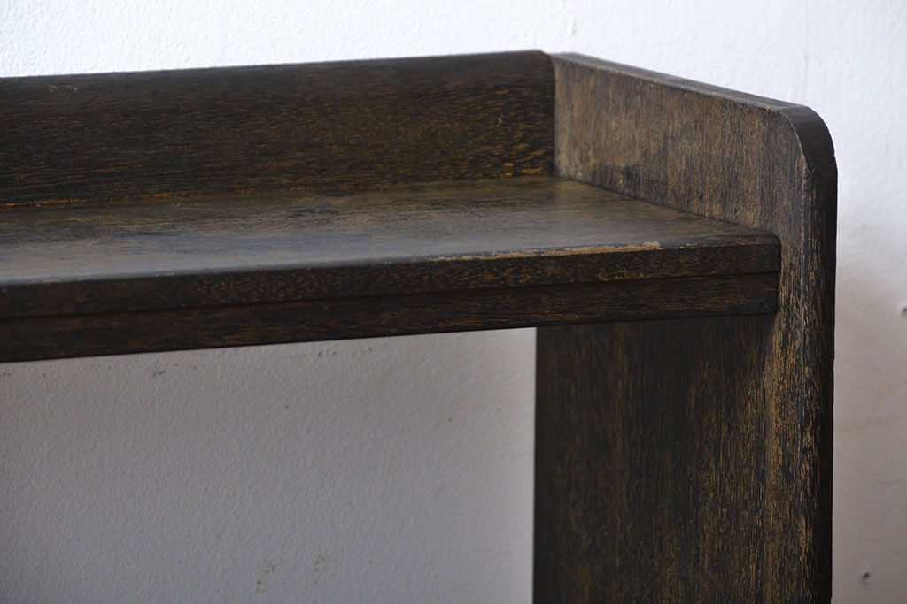 アンティーク家具　アンティーク　古い木製のシンプルな本棚