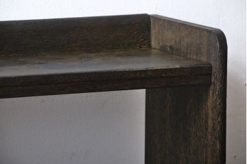 アンティーク家具　アンティーク　古い木製のシンプルな本棚