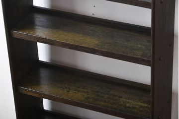 アンティーク家具　アンティーク　古い木製のシンプルな本棚
