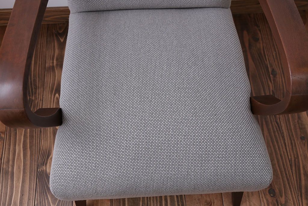 アンティーク家具　シンプルでモダンな1人掛けソファ(1)