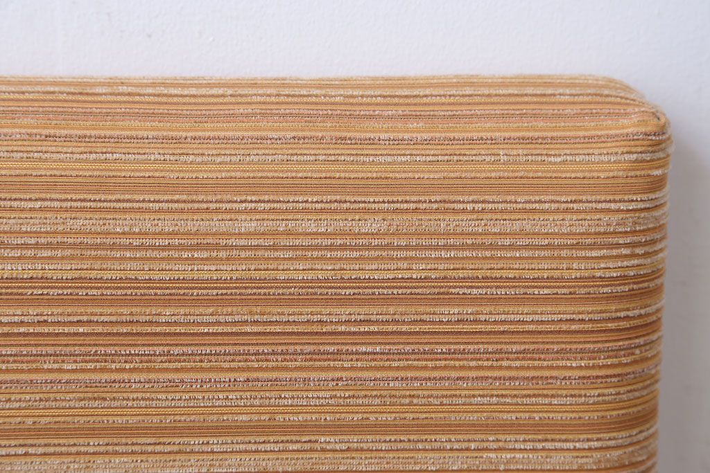 アンティーク家具　アンティーク　小振りでおしゃれなチェア