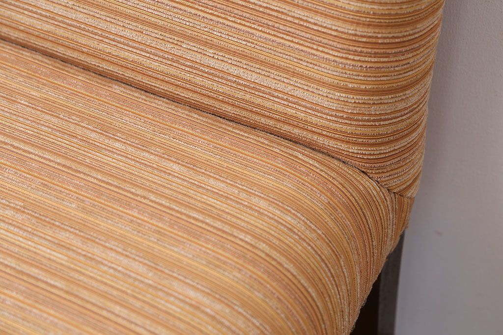 アンティーク家具　アンティーク　小振りでおしゃれなチェア