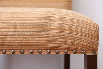 アンティーク家具　アンティーク　小振りでおしゃれなチェア