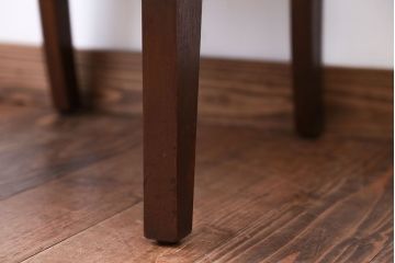 アンティーク家具　アンティーク　小振りでおしゃれなチェア